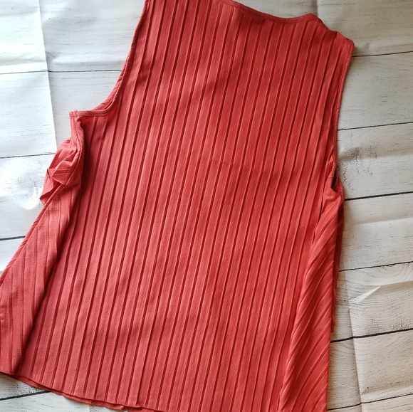 Solid Ribbed Overlay Top - Picture 6 of 6